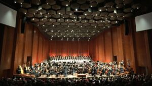 The Houston Symphony Celebrates Thanksgiving with Mozart, Brahms, and ...