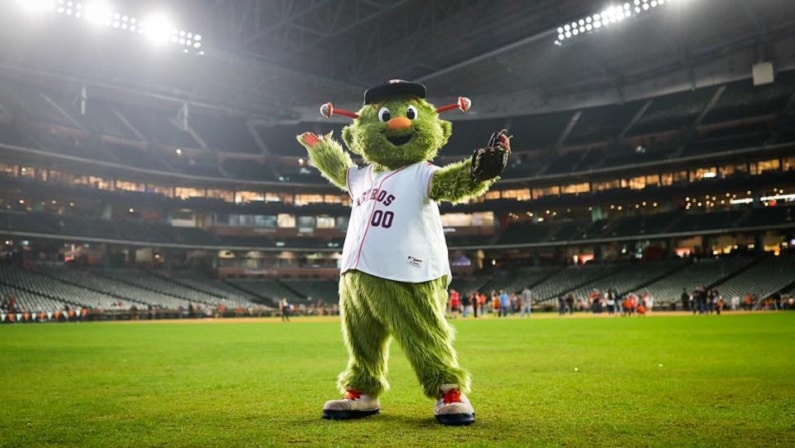 Watch this mesmerizing video of Astros mascot Orbit falling off a horse