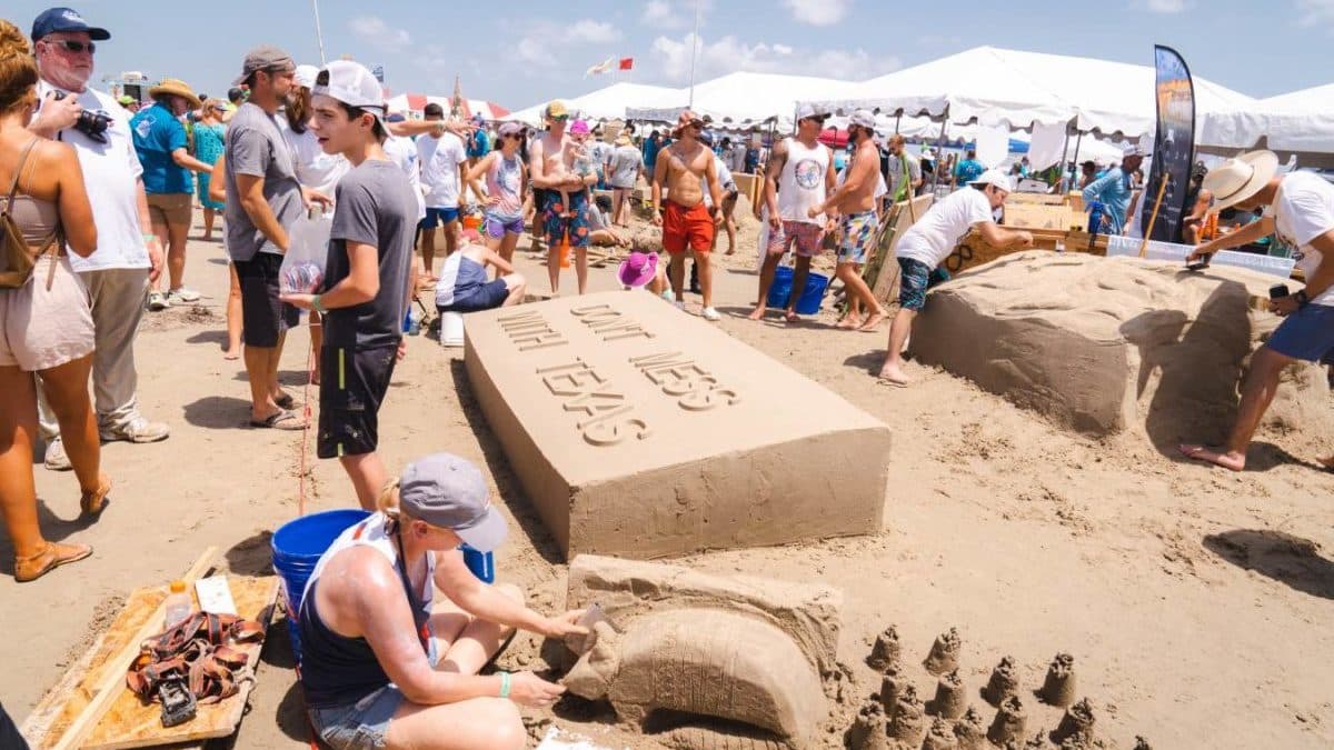 Things to do in Houston this weekend of September 20 | 35th Annual AIA Sandcastle Competition