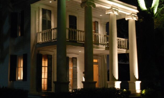 This October – Celebrate the haunted history of Galveston through ghost tours, spooky houses, Halloween parties & more!