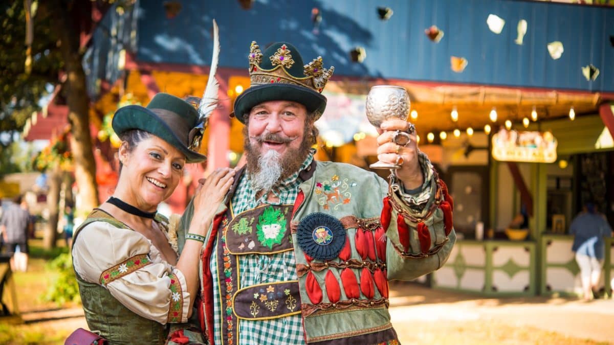 Texas Renaissance Festival 2022 Guide To Dates Tickets More 