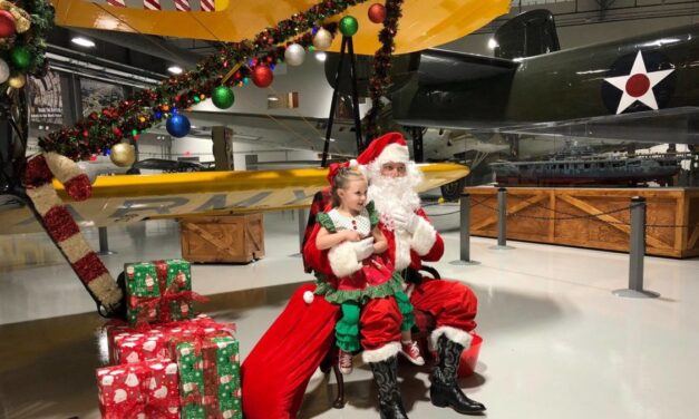 Top 10 things to do in Houston this weekend of December 16, 2022 include Stearman Santa, Las Calles Nite Market, and more!