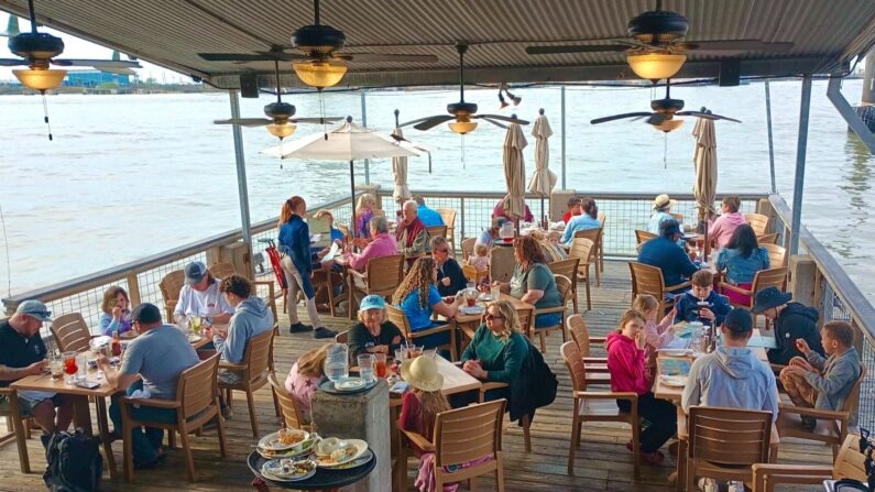 Galveston restaurants on the water