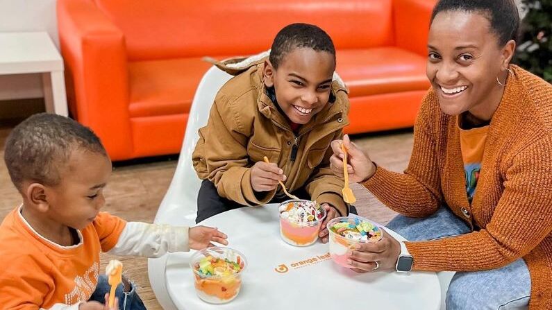 Frozen yogurt in Houston | Orange Leaf Frozen Yogurt