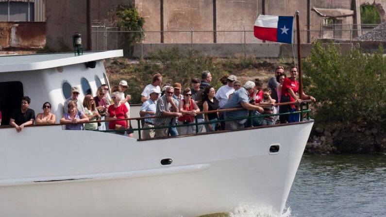 Sam Houston Boat Tour