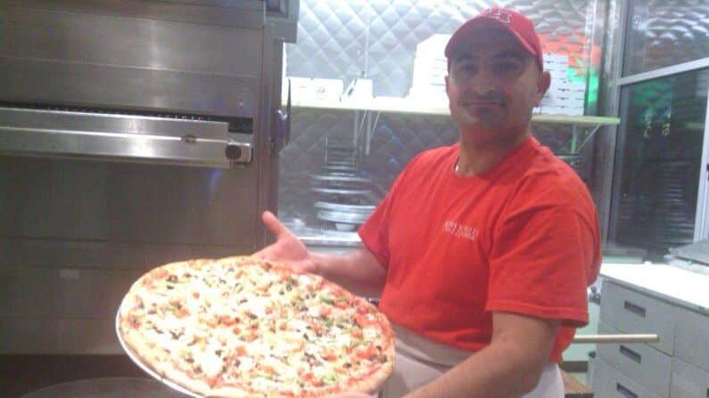 Affordable restaurants in Downtown Houston | Roma's Pizza