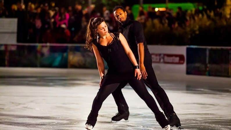 Skating Stars on the Ice