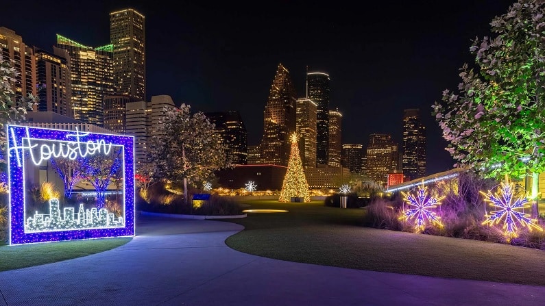 Fun Events in Houston Today - Winter Wonderlawn