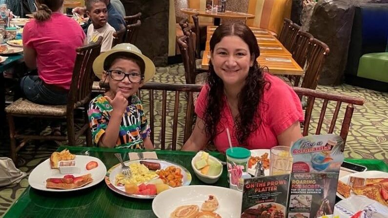 Galveston Kids Eat Free Restaurants | Rainforest Cafe